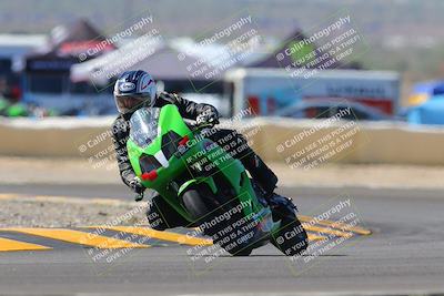 media/Oct-09-2022-SoCal Trackdays (Sun) [[95640aeeb6]]/Turn 2 (1110am)/